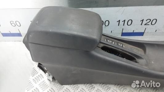 Подлокотник центральный nissan almera N16 (FSE16IX
