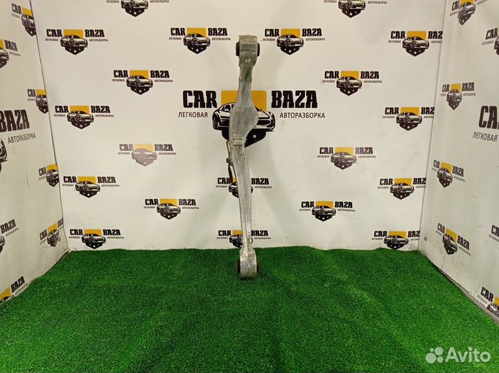 Рычаг задней подвески верхний правый R