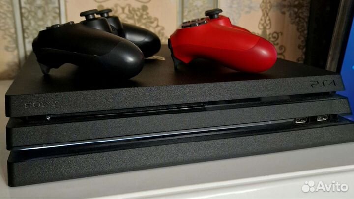 Sony PS4 Pro 1tb, PS3 Super Slim 500gb