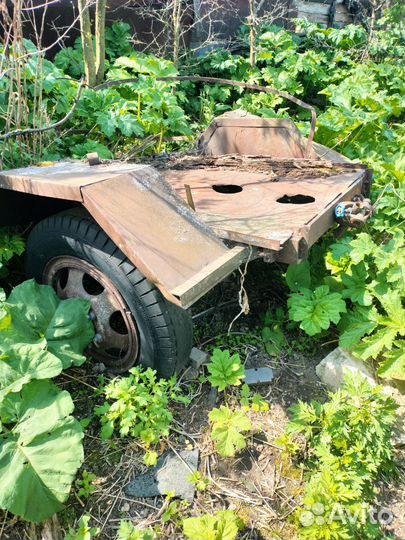 На тракторный прицеп