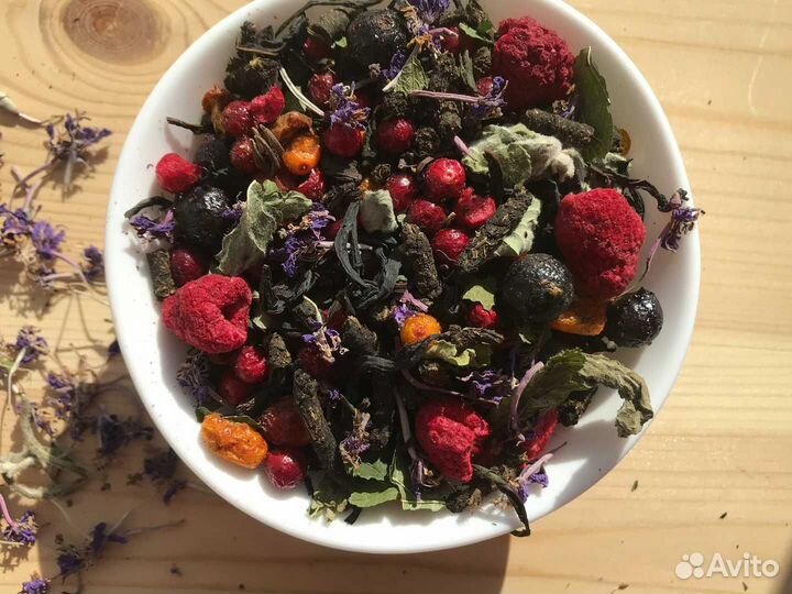 Иван-чай 1кг с ягодами и травами, очень ароматный