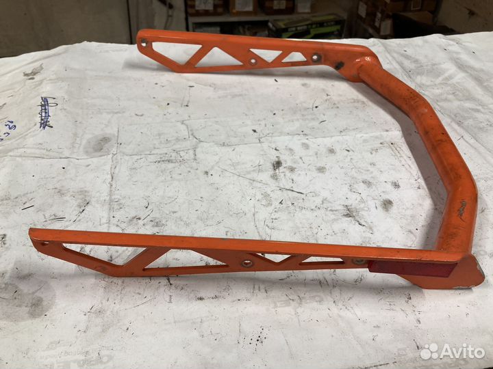Бампер задний Б/У Polaris 1018417, 1016459-458, 53