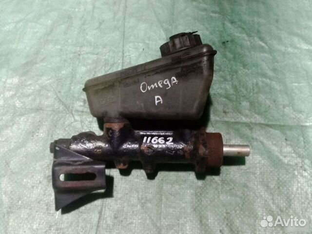 Цилиндр тормозной главный Opel Omega A