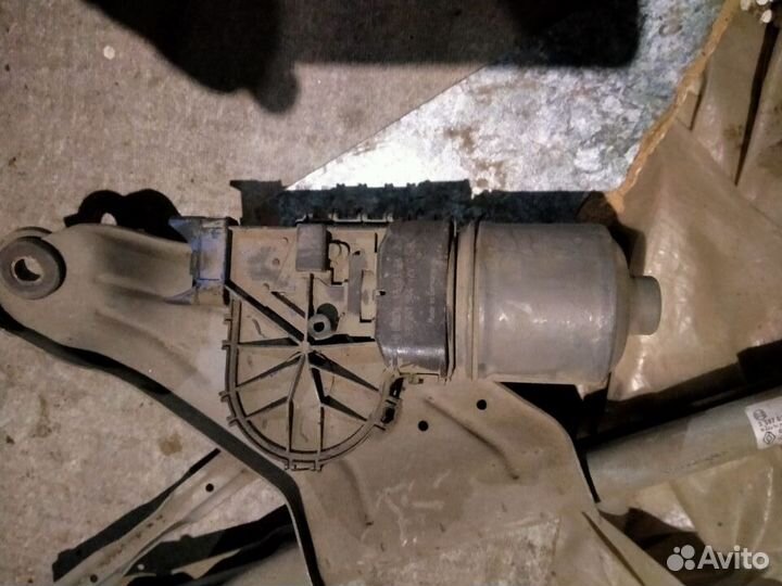 Моторчик дворников Renault Logan 1.6 MT (87 л.с