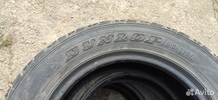 Dunlop Grandtrek AT3 215/65 R16