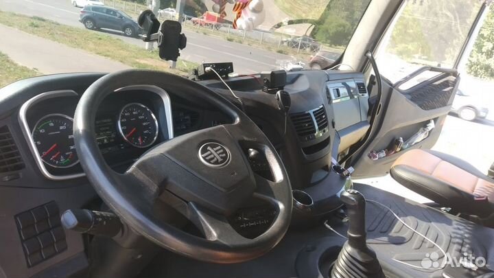 FAW J6 CA3310P66K24T4E5, 2022