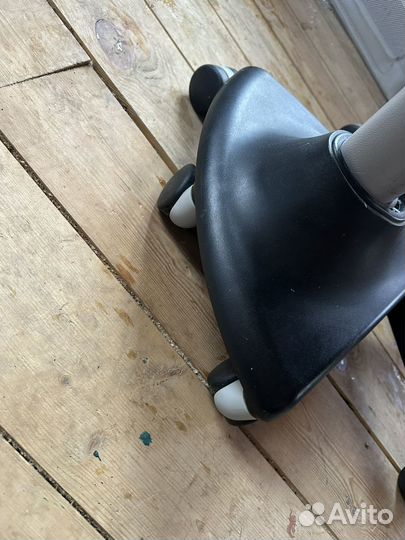 Кресло для школьника регулируемое