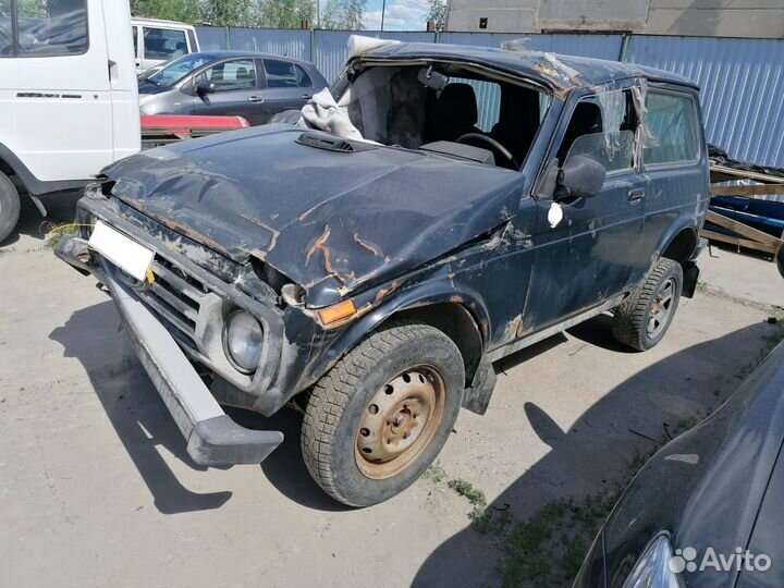 LADA 4x4 (Нива) 1.7 МТ, 2018, битый, 250 000 км