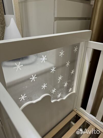 Детская кроватка