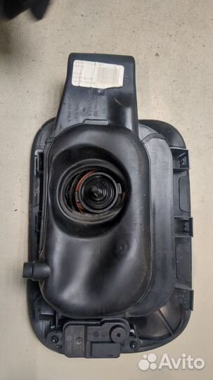 Лючок бензобака Volkswagen Atlas