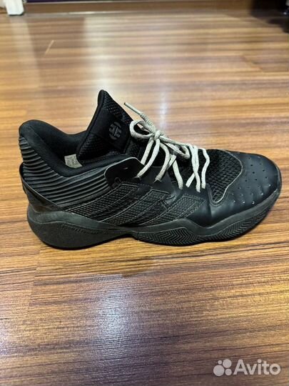 Adidas harden stepback 1