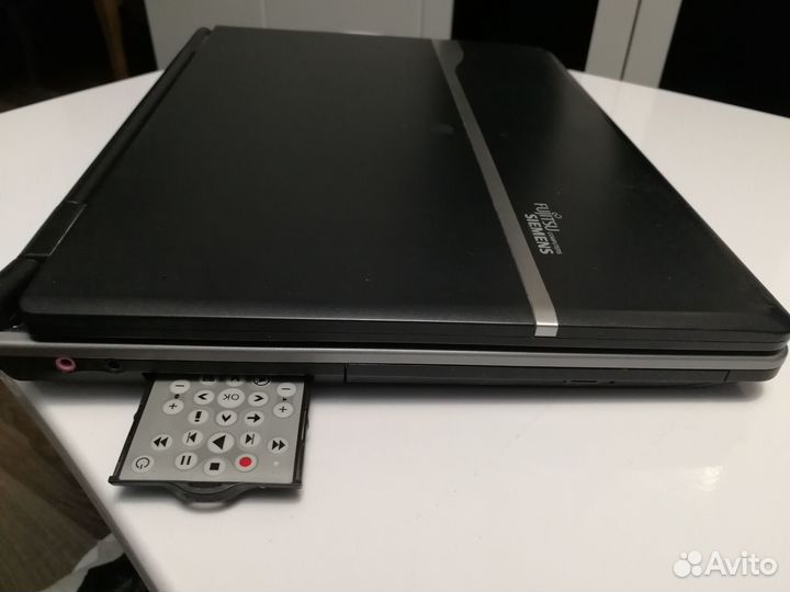 Ноутбук Fujitsu-Siemens amilo Xi 2428 с пультом ду