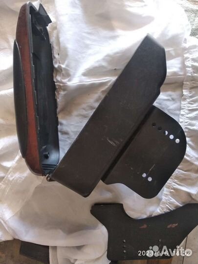 Подлокотник