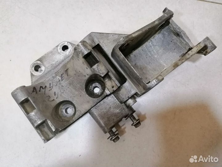 Кронштейн гидроусилителя Chery Amulet A15