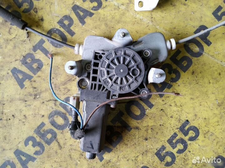 Стеклоподъемник задний правый Hyundai Sonata 5