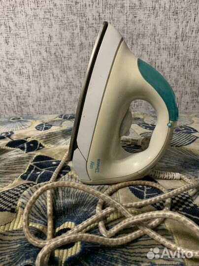 Утюг scarlet