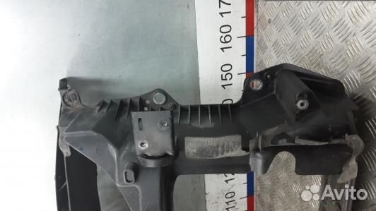 Передняя панель крепления облицовки (телевизор) vo