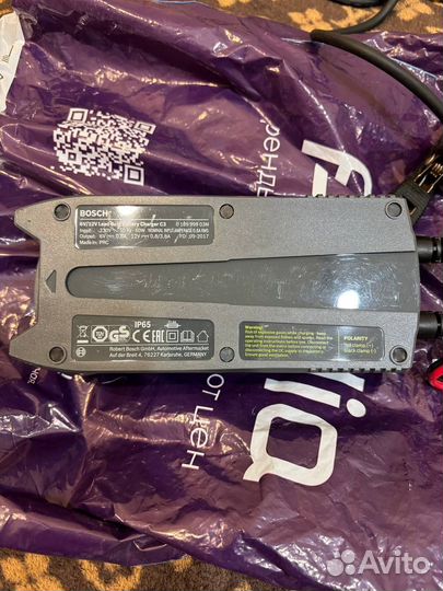 Зарядник Bosch C3
