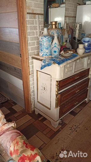 Комод антикварный резной