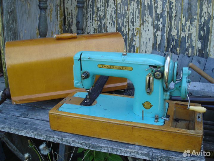 Швейная машинка Подольск 60-х годов СССР