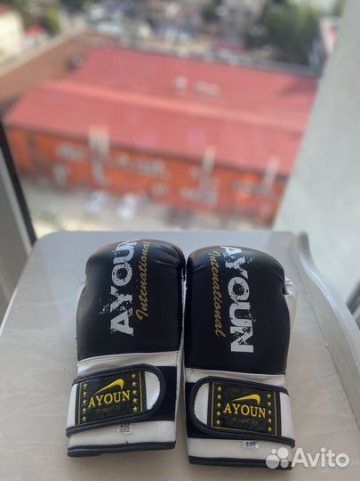 Перчатки для бокса