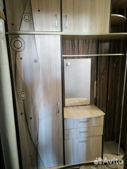Шкаф прихожая