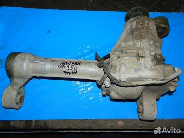 Передний редуктор ниссан навара d40. Ниссан навара задний редуктор. Редуктор переднего моста ниссан. Ниссан атлас передняя отбойная резина все. Передний мост ниссан террано 1.