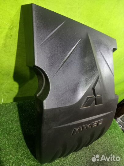 Декоративная крышка двс mitsubishi colt plus Z23W 4A91 2005