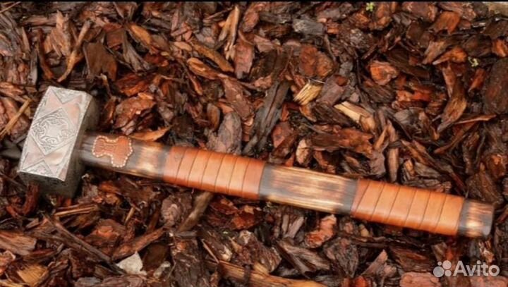 Молот ручной работы