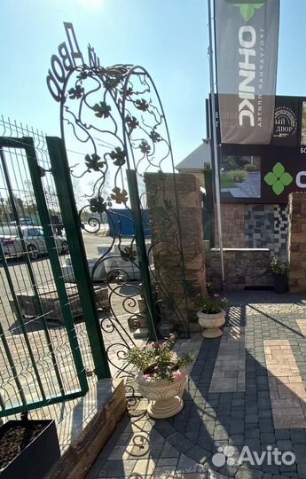 Арка садовая кованая