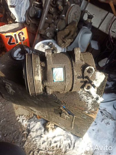 Компрессор кондиционера Nissan laurel 34 rb25