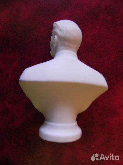 Бюст М.Горький лфз