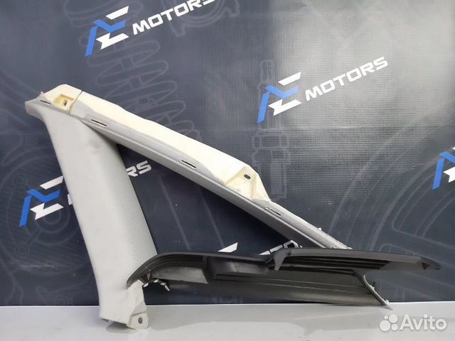 Обшивка салона правая Audi A6 C6 AUK 2005