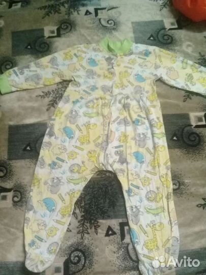 Вещи и обувь пакетом на мальчика от 6 мес до года