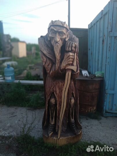 Скульптура из дерева/ручная работа