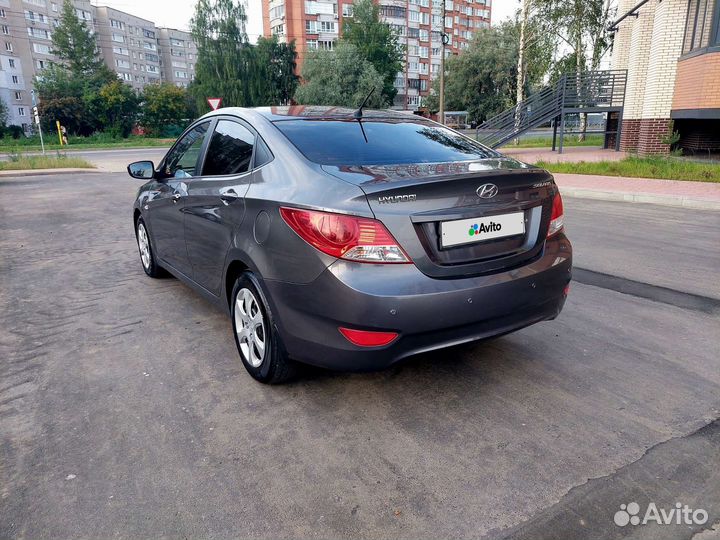 Hyundai Solaris 1.4 AT, 2012, 113 600 км