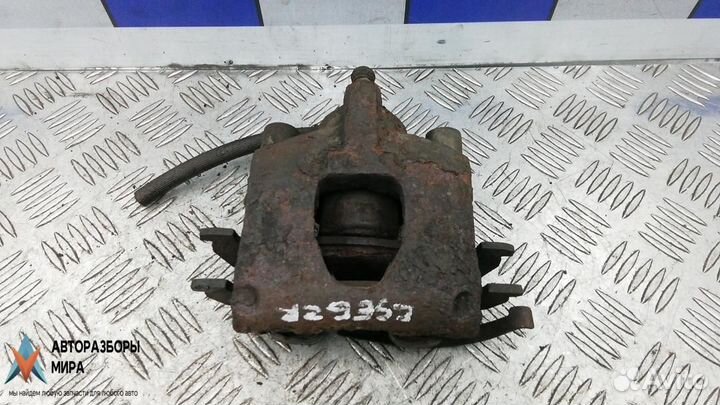 Суппорт задний правый Chrysler Voyager 3 2000