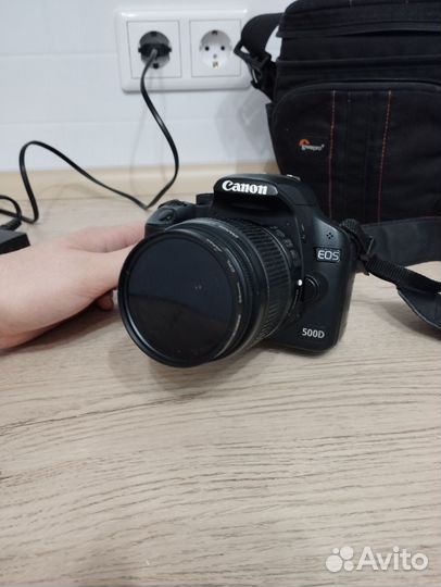 Зеркальный фотоаппарат canon
