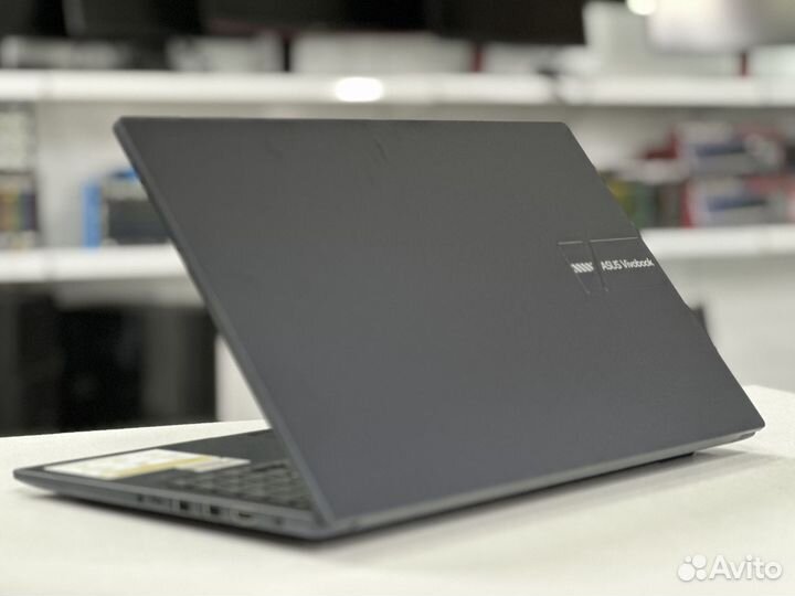 Новый ноутбук Asus i3-1215u с полсветкой клавы FHD