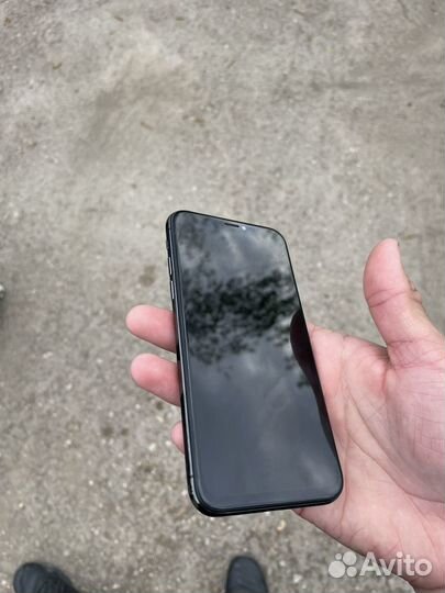 iPhone X, 64 ГБ