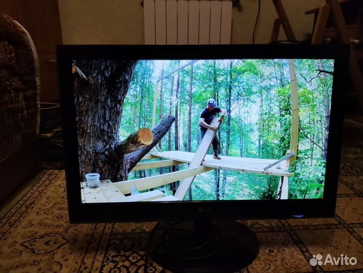 Монитор lg