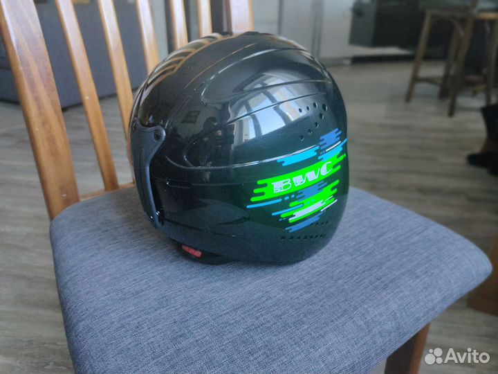 Шлем горнолыжный