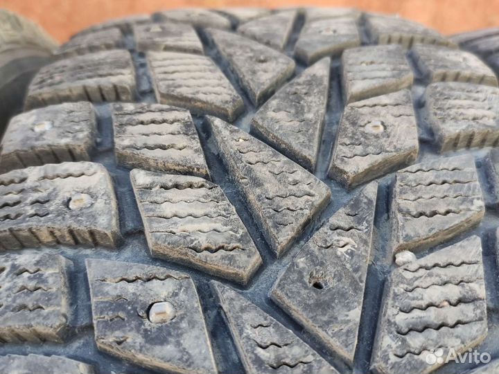 Dunlop Grandtrek Ice 02 215/65 R16