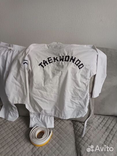 Форма для тхэквондо 130