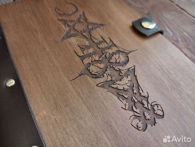 Лазерная гравировка по дереву и коже