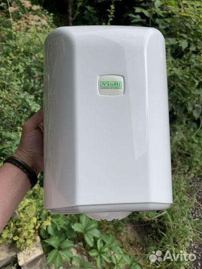 Диспенсер для бумаги, салфеток