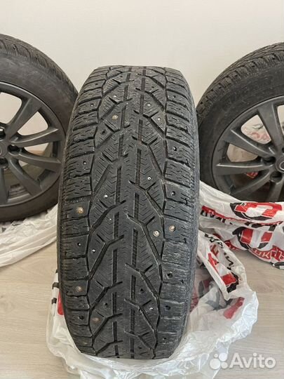 Tigar SUV Ice 215/60 R17 T