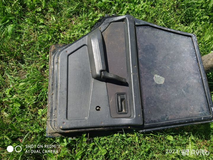 Дверь левая задняя