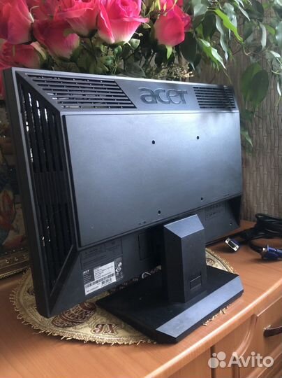 Монитор acer V193W