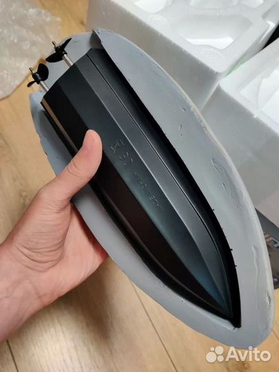 Радиоуправляемая лодка акулий плавник